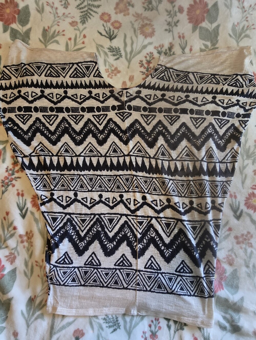 Teenbell boxy crop geometric Aztec print with a wide Vneckline dolman sleeves